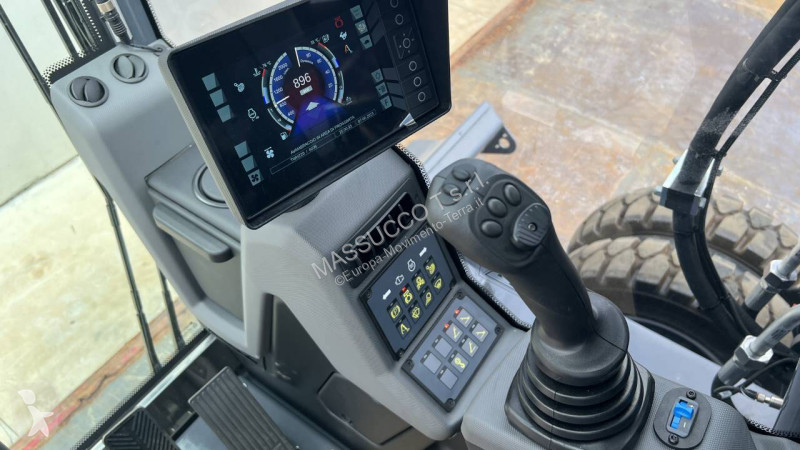 جرافة Terex TWH 220 S5