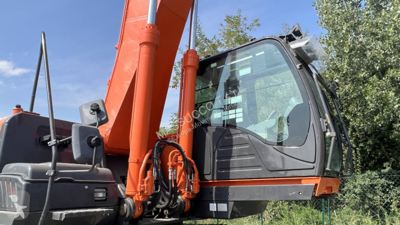 جرافة Hitachi 5B CMA