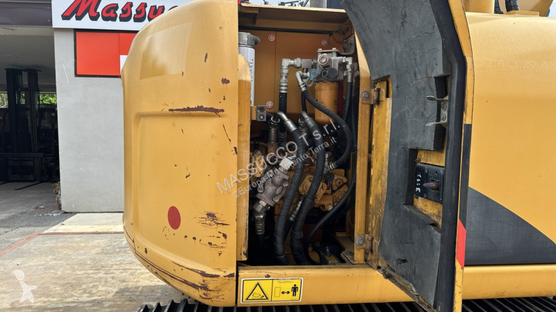 Rýpadlo Caterpillar 311D