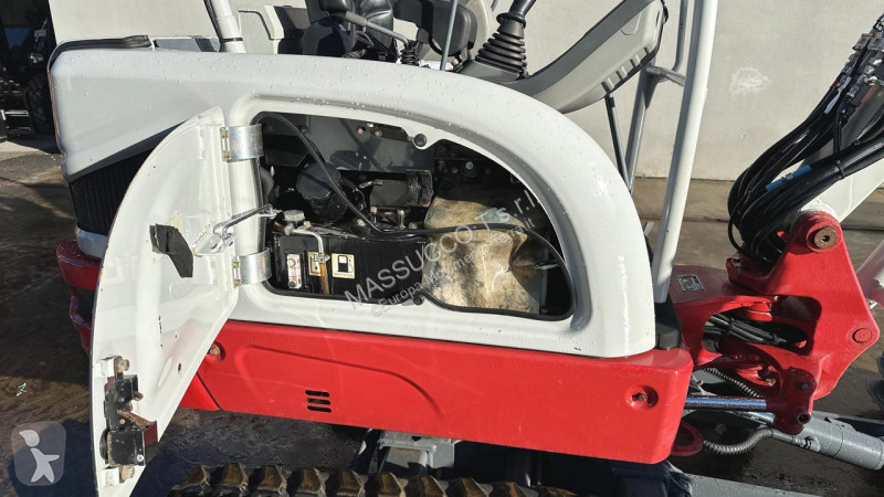 Rýpadlo Takeuchi TB225