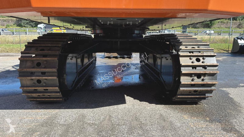 Escavatore Hitachi ZX690LCH-7