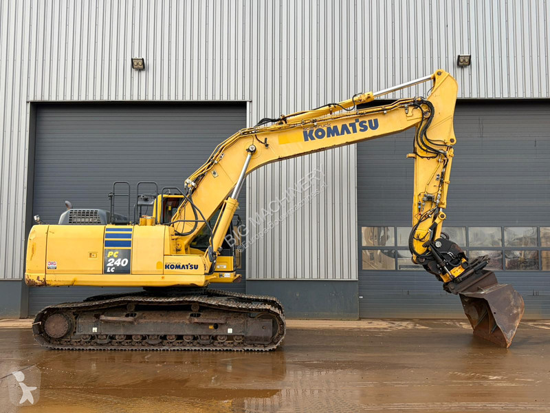 Skovl Komatsu Engcon and 3 x bucket