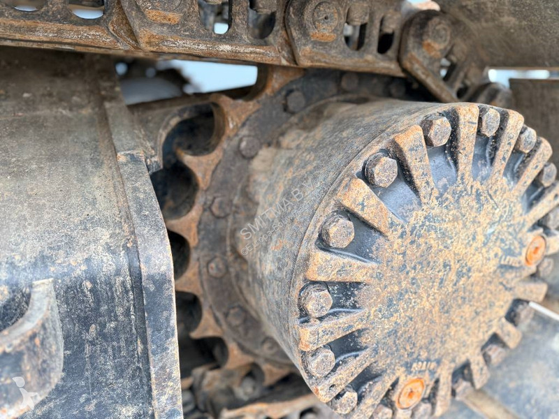 جرافة Caterpillar 320E