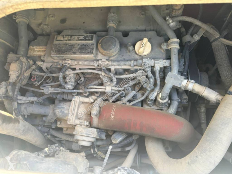 جرافة Takeuchi 2150
