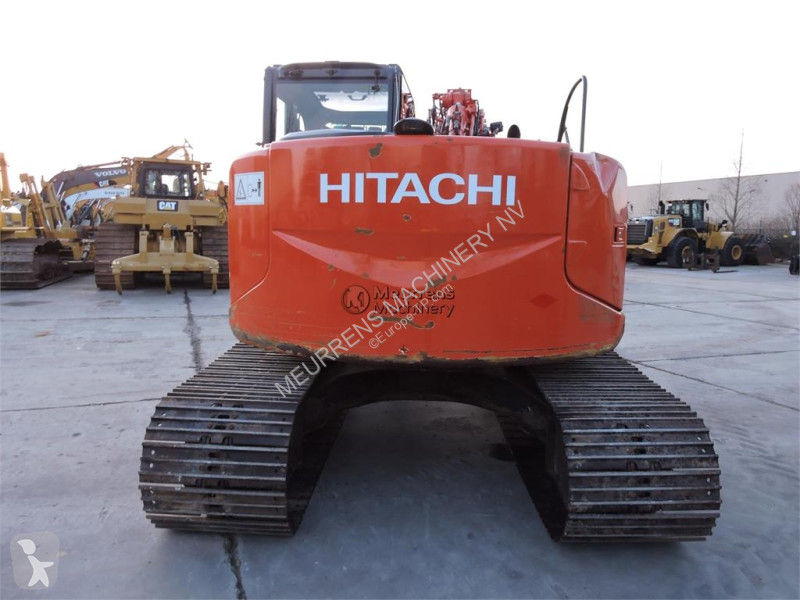 جرافة Hitachi ZX135