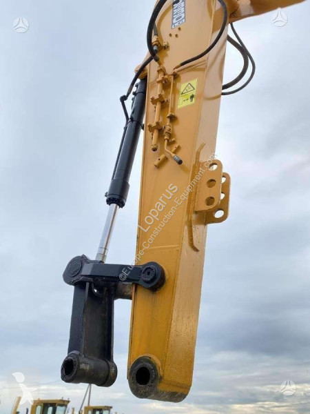 Rýpadlo JCB ISUZU MANUAL PUMP