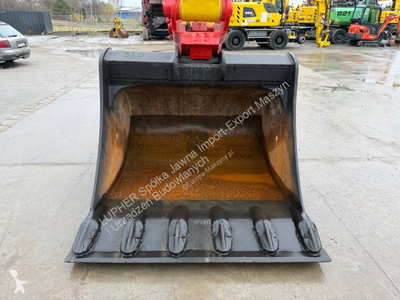 جرافة Komatsu PC360LC-11E0