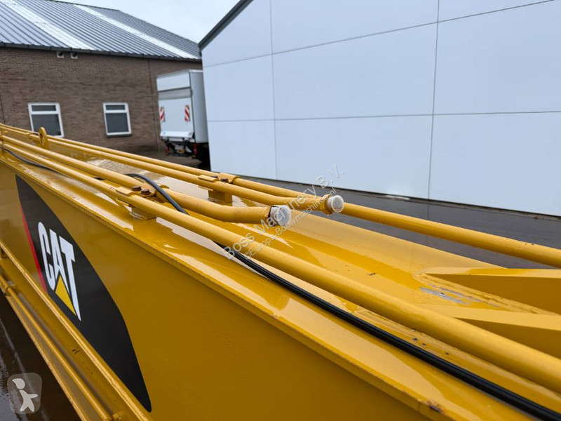 Rýpadlo Caterpillar Long Reach Attachments 18m...
