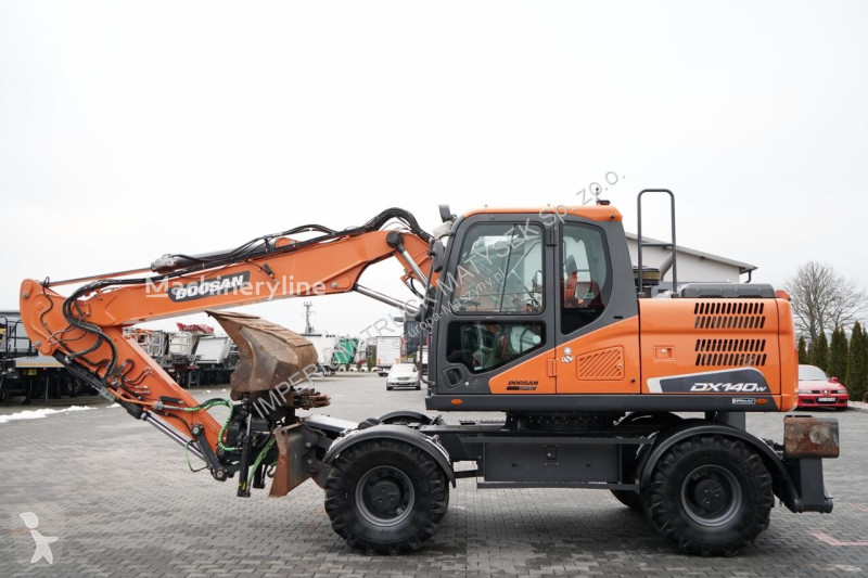 Lopatový nakládač Doosan 140W / KOPARKA KOŁOWA...