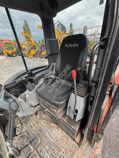 جرافة Kubota