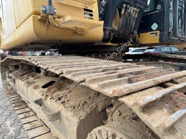 جرافة Caterpillar 326 F LN