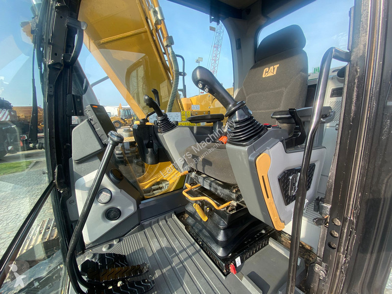 Escavatore Caterpillar GC .