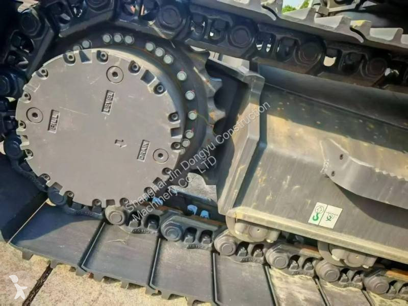 Lopatový nakládač Develon DX220LCA