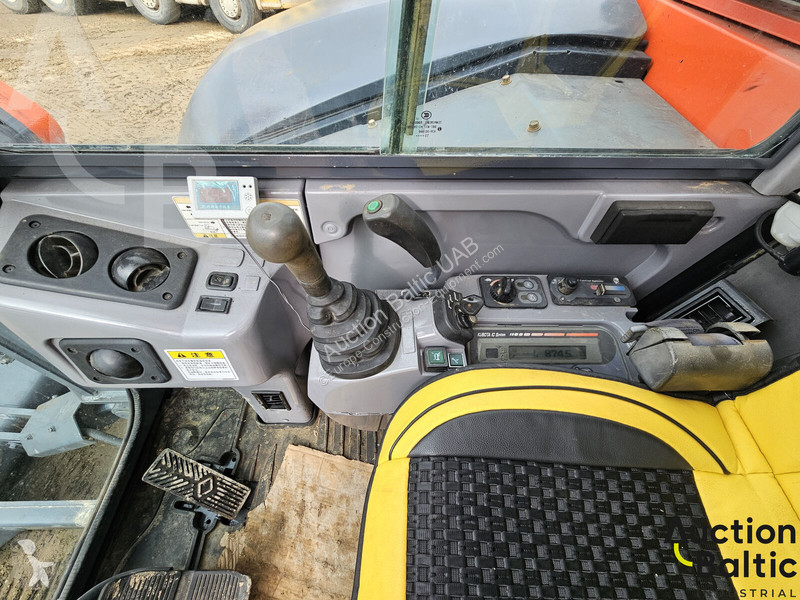 Экскаватор Kubota KX 183-3