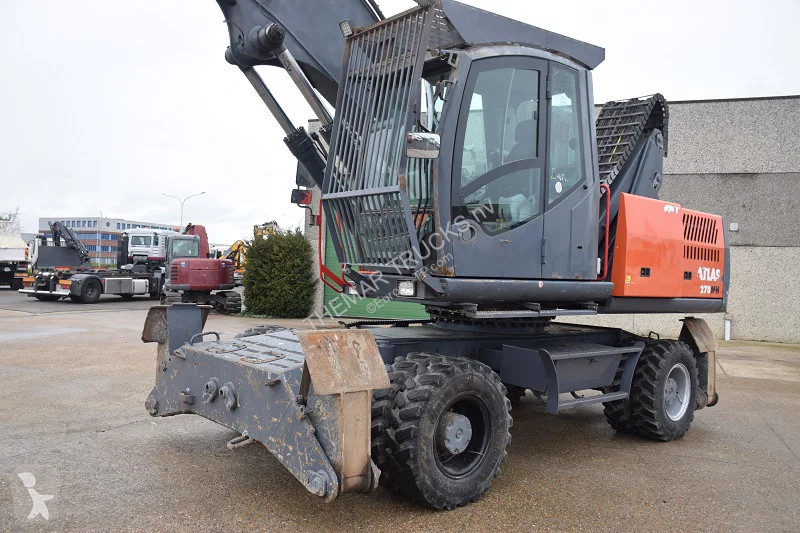 Excavator Atlas 270 MH Material handling