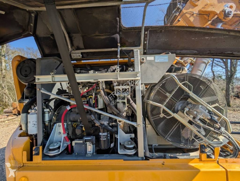 جرافة Liebherr Compact