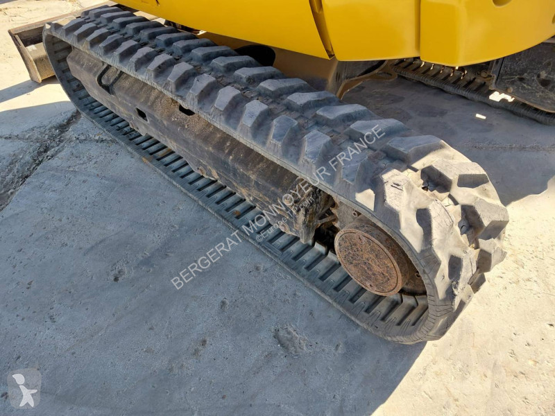 جرافة Caterpillar CR