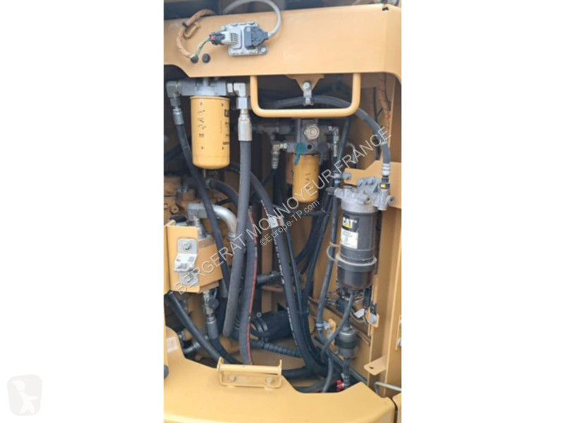 Graafmachine Caterpillar 325F CR