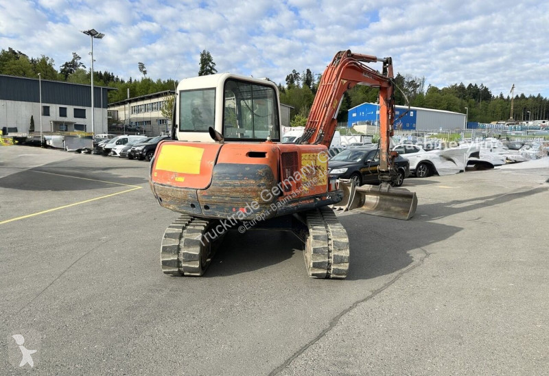 جرافة Kubota 1012