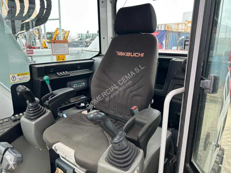 Lopatový nakládač Takeuchi  TB2150