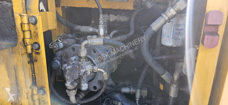 جرافة Volvo EC140