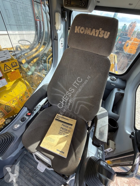 جرافة Komatsu 220-7 - 220 - 200 -