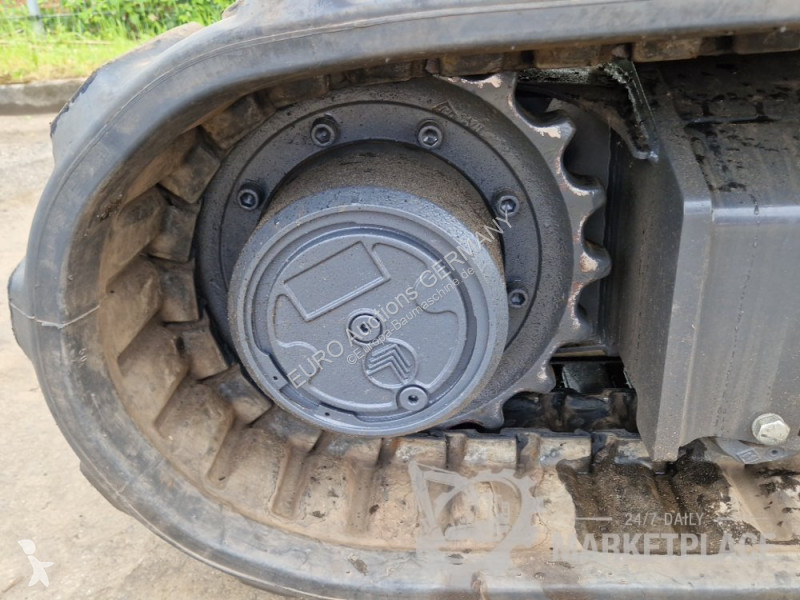 جرافة New Holland E58D