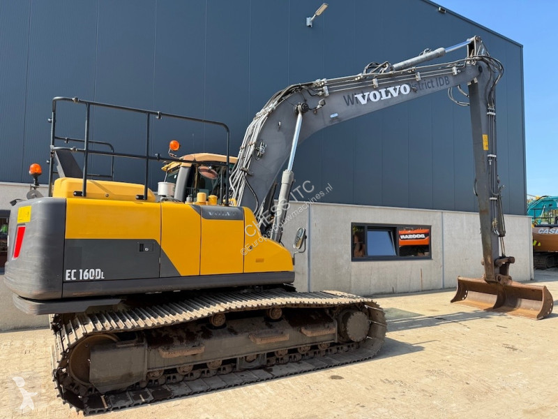جرافة Volvo 160 D Long Reach - 180 - 220 - 140