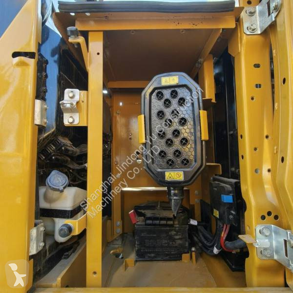 جرافة Caterpillar 323GC