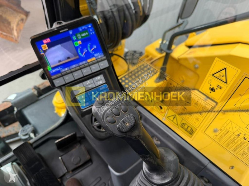 جرافة Komatsu MR-10
