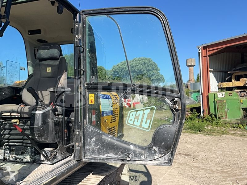 Rýpadlo JCB C 4F