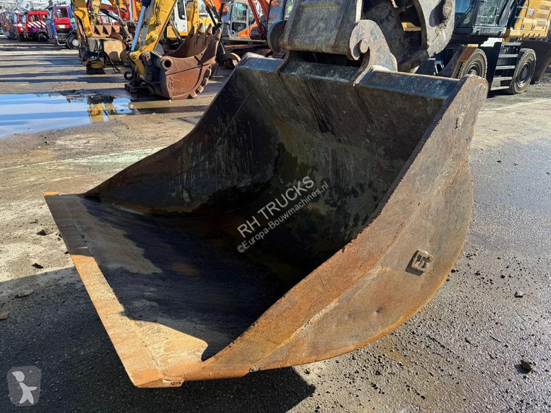جرافة Hitachi ZAXIS ZX300LC-6 14059 HOURS, CE