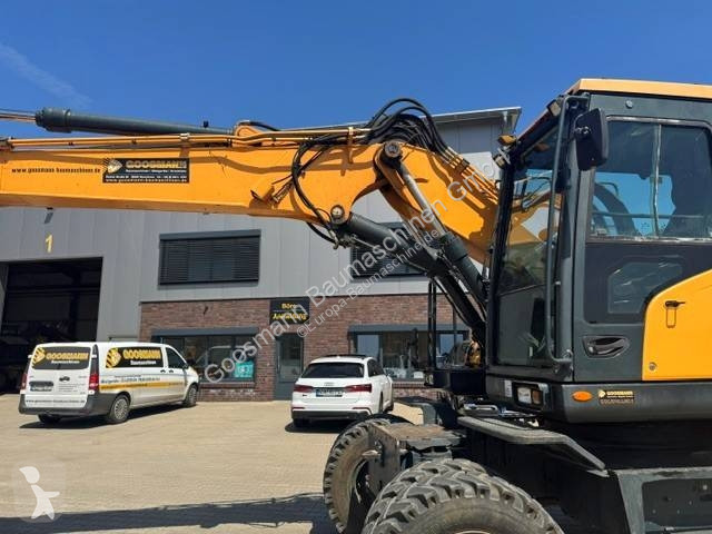جرافة Hyundai HW 140 A