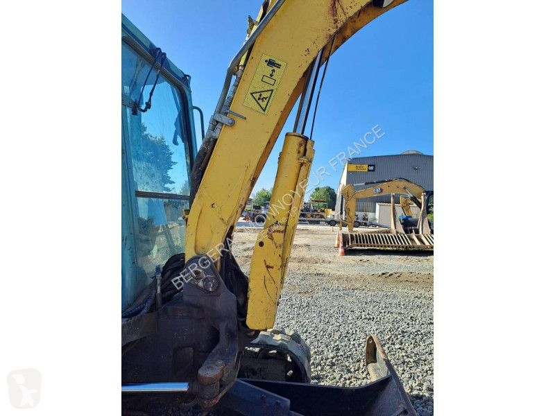 جرافة Yanmar VIO50