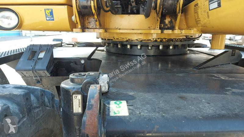 Екскаватор Caterpillar D