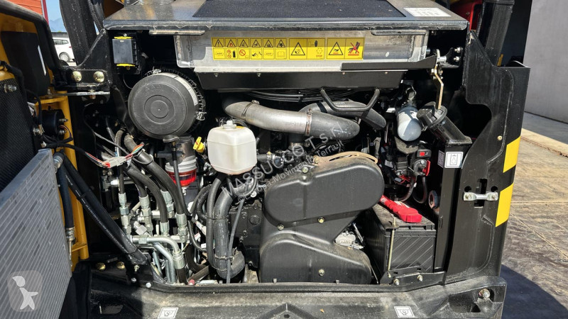 Escavatore Gehl VT275