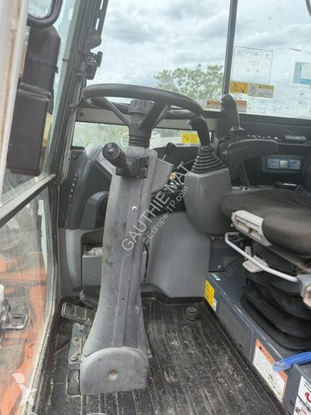 جرافة Takeuchi  TB295W