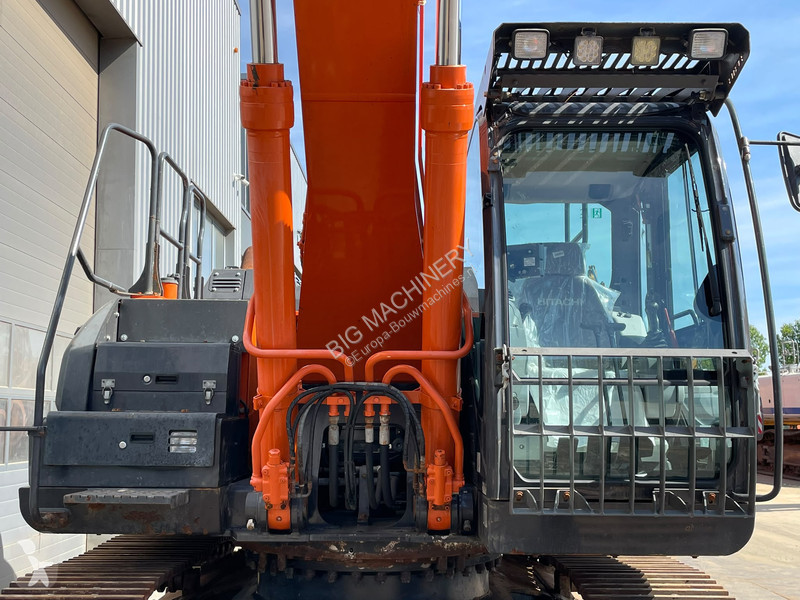 Rýpadlo Hitachi