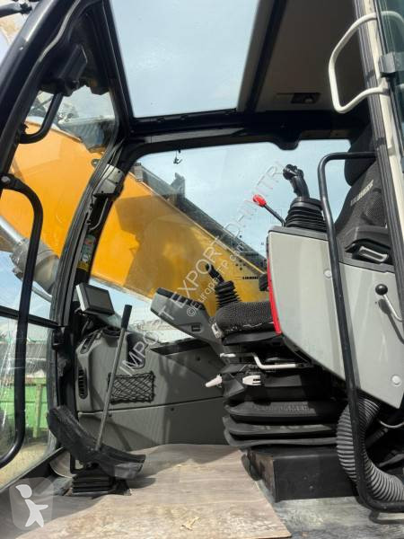 جرافة Liebherr