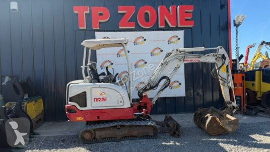 جرافة Takeuchi tb225 voies variables à 23 900 € ht