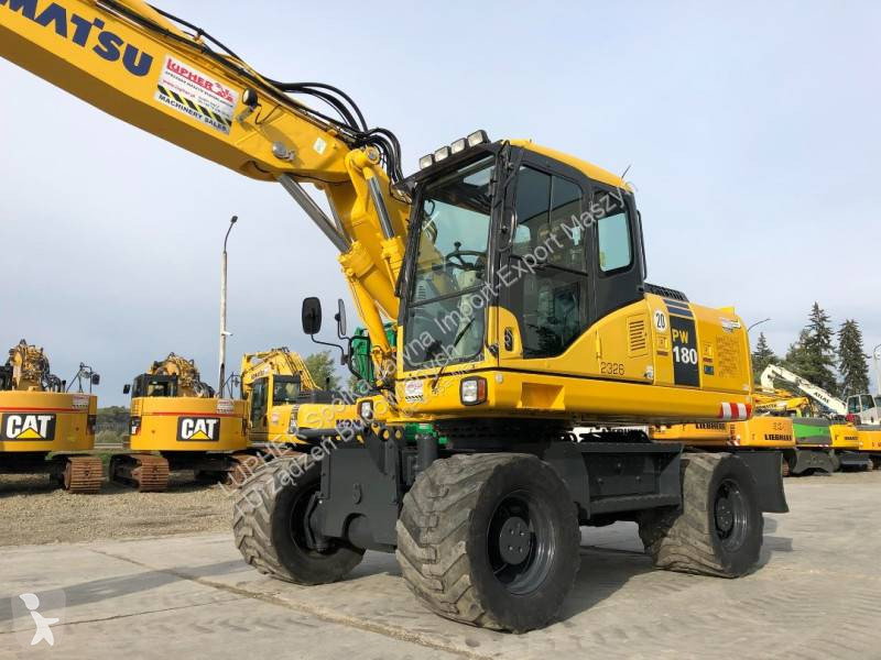 Lopatový nakládač Komatsu PW180-7E0