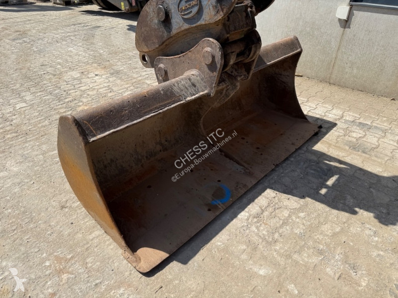 جرافة Hyundai HX 220 L - L - HX 220