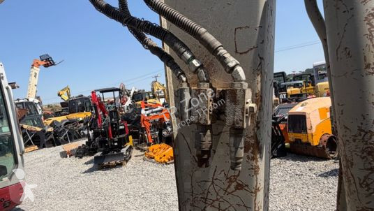 جرافة Takeuchi tb250 clim à 27 900 € ht