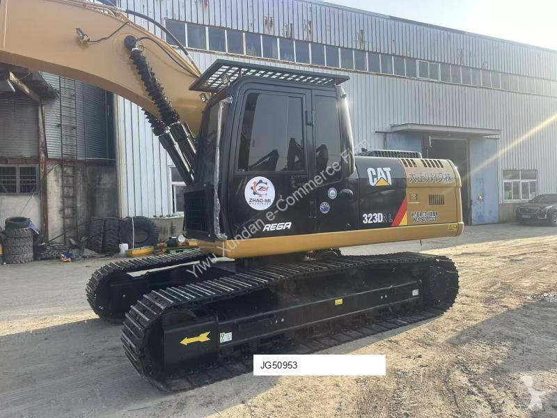 جرافة Caterpillar 2L