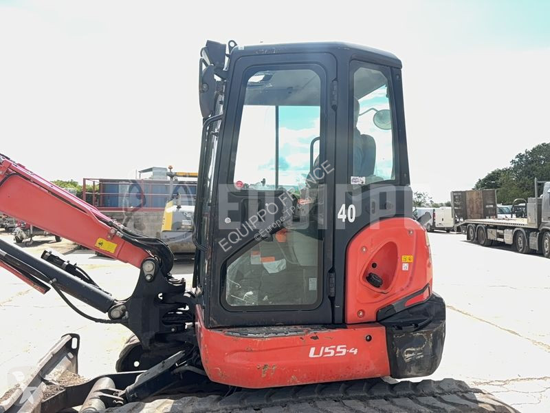 Skovl Kubota KE with 3 excavator buckets