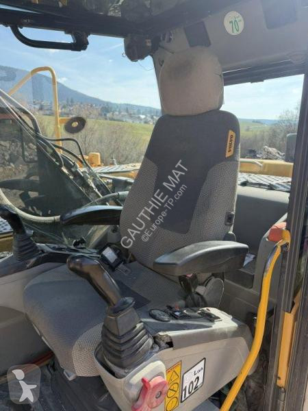 Rýpadlo Volvo EC210