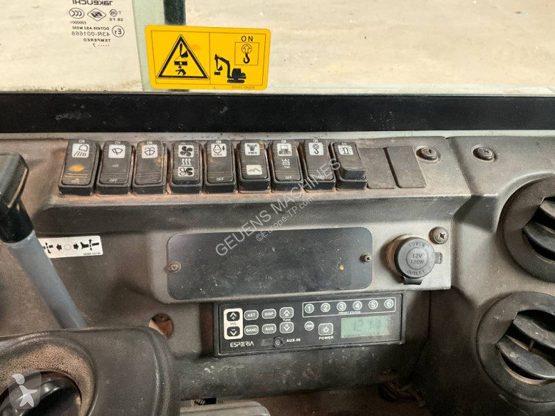 Lopatový nakládač Takeuchi 230