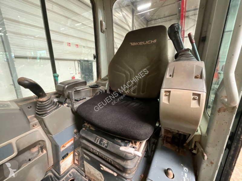 Lopatový nakládač Takeuchi