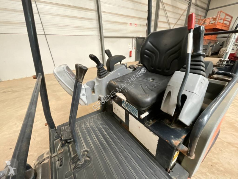 جرافة Kubota 0164