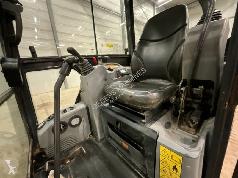 جرافة Doosan DX 19